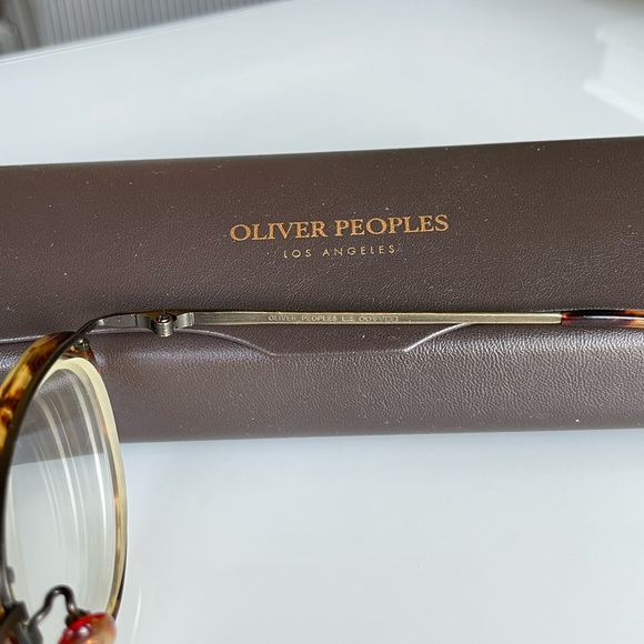 Oliver Peoples OP-9 Vintage 1980s Tortoise Eyeglasses in Mint Condition - Picture 9 of 15